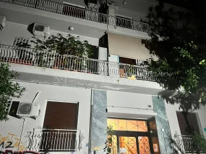 Τους έπιασαν την ώρα που δραπέτευαν: Aυτό είναι το διαμέρισμα που έκρυβαν το νεκρό βρέφος στην βαλίτσα