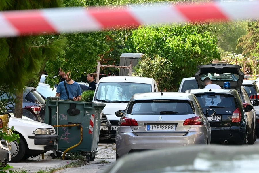 Νέα Σμύρνη: Την ανάγκασε να γονατίσει και την πυροβόλησε – Βίντεο με τις κινήσεις του 48χρονου