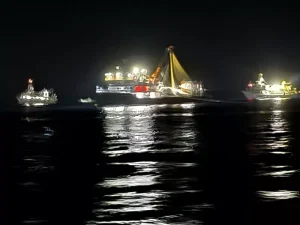 ΣΥΝΑΓΕΡΜΟΣ ΣΤΟ ΛΙΜΕΝΙΚΟ – ΕΧΟΥΜΕ ΣΥΓΚΡΟΥΣΗ ΠΛΟΙΟΥ ΣΤΗ ΧΩΡΑ ΜΑΣ