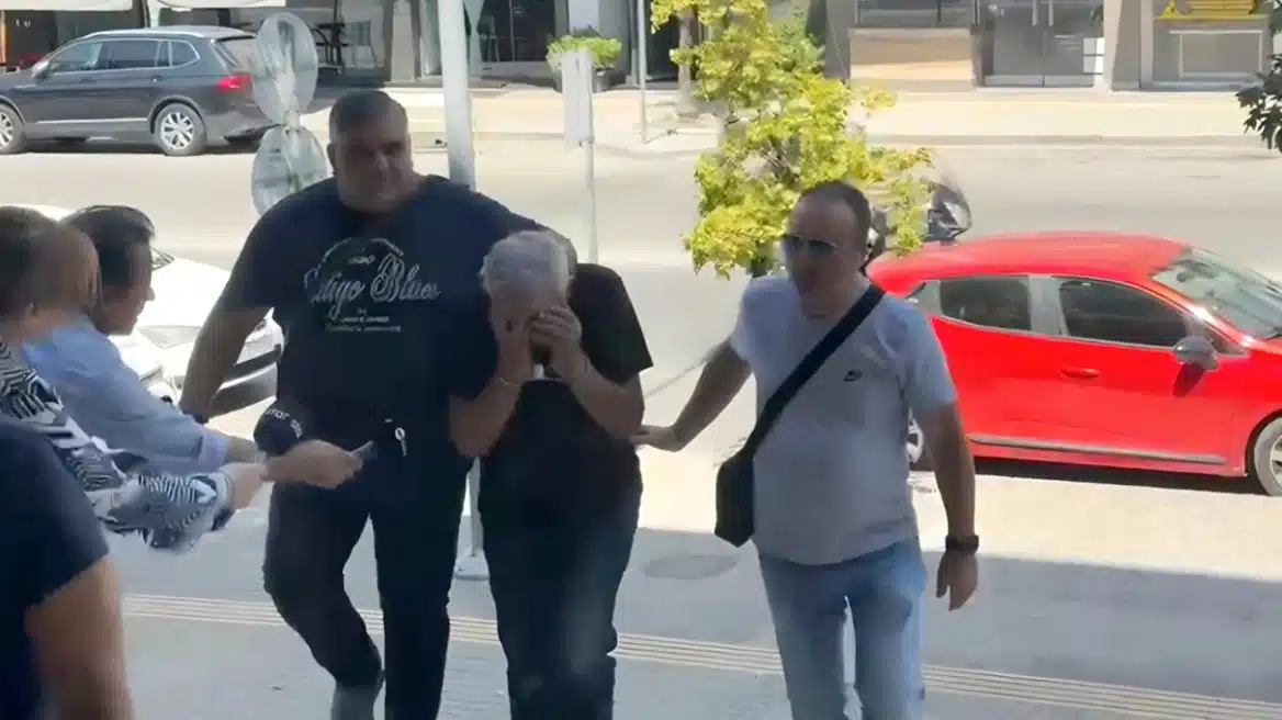 Θεσσαλονίκη: Σοκάρει η ομολογία του 59χρονου που έβαλε 6 φωτιές στη Σίνδο - Αυτός είναι ο λόγος που το έκανε
