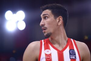 Επιστροφή έκπληξη για αντι-Λαρεντζάκη στον Ολυμπιακό