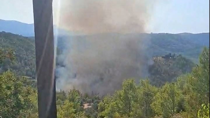 ΜΕΓΑΛΗ ΦΩΤΙΑ ΤΩΡΑ ΣΕ ΔΑΣΟΣ ΣΤΗΝ ΑΤΤΙΚΗ – ΣΥΝΑΓΕΡΜΟΣ ΣΤΗΝ ΠΥΡΟΣΒΕΣΤΙΚΗ – ΗΧΗΣΕ ΤΟ 112