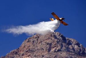 Νέα φωτιά τώρα στη χώρα μας  – Μήνυμα από το 112, σηκώθηκαν εναέρια μέσα