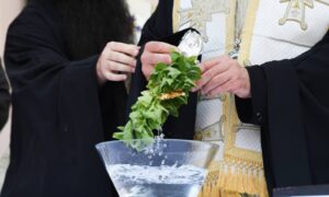 Μόλις ανακοινώθηκε: Πού κλείνουν τα Σχολεία για 3 ημέρες αμέσως μετά τον αγιασμό