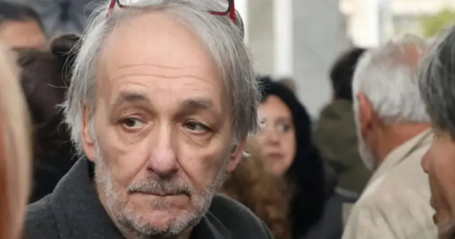 ΕΚΤΑΚΤΟ: ΜΟΛΙΣ ΜΑΘΕΥΤΗΚΕ ΑΠΟ ΤΗΝ ΣΥΝΤΡΟΦΟ ΤΟΥ ΜΙΚΡΟΥΤΣΙΚΟΥ – ΣΤΟ ΝΟΣΟΚΟΜΕΙΟ ΕΠΑΘΕ…