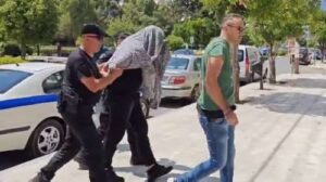 «Μιλάει» η ιατροδικαστική εξέταση: Οι αποκαλύψεις που ανατρέπουν τα δεδομένα για τον 90xpovo πατέpα στον Μυστρά