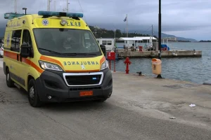 ΕΚΤΑΚΤΗ ΕΙΔΗΣΗ ΤΩΡΑ: ΑΓΡΙΑ ΣΥΜΠΛΟΚΗ ΣΕ ΣΚΑΦΟΣ – ΜΑΧΗ ΜΕ ΣΦΥΡΙΑ ΕΝ ΠΛΩ