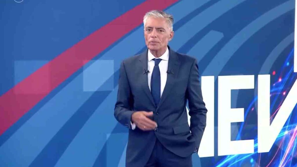 «Θα σας λ…» Επέστρεψε στο MEGA και το ανακοίνωσε on air ο Νίκος Ευαγγελάτος