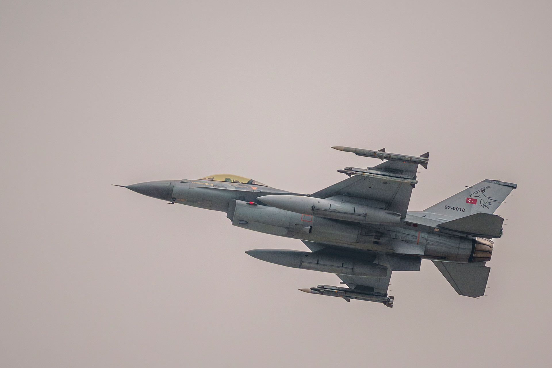 Συναγερμός στο Αιγαίο: Τουρκικά F-16 στον αέρα, τα 2 οπλισμένα – Η κίνηση που σήμανε συναγερμό στην Αθήνα