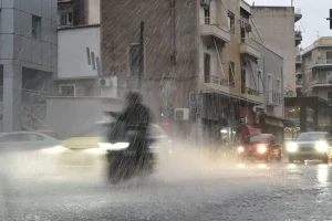 Έκτακτη προειδοποίηση Αρναούτογλου για τον καιρό: Έρχεται σφοδρή κακοκαιρία με μπόρες και καταιγίδες – Ποιες περιοχές είναι στο κόκκινο
