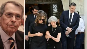 Ράγισαν καρδιές στο τελευταίο «αντίο» στον Στέφανο Μάνο – Ποιοι βρέθηκαν στην κηδεία του