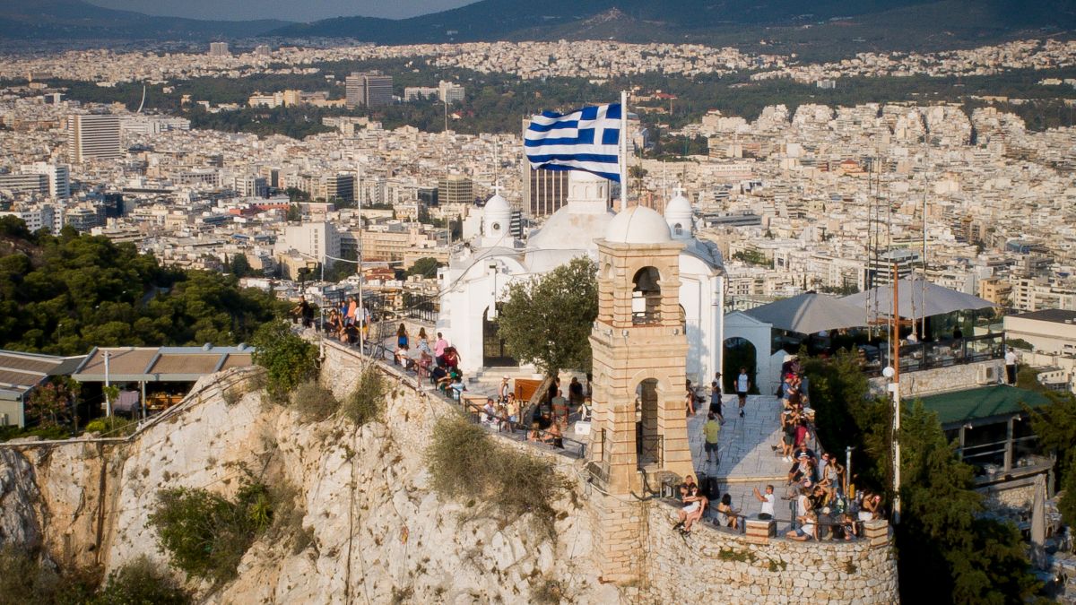 Συναγερμός στον Λυκαβηττό: Βρέθηκε σορός – Τι αναφέρουν οι πρώτες πληροφορίες, σε ποιον ανήκει σoκ