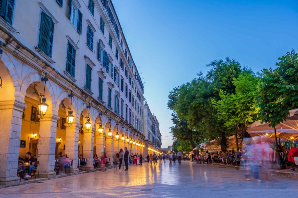 Η μεγαλύτερη πλατεία των Βαλκανίων είναι ελληνική – Σε ποια περιοχή βρίσκεται