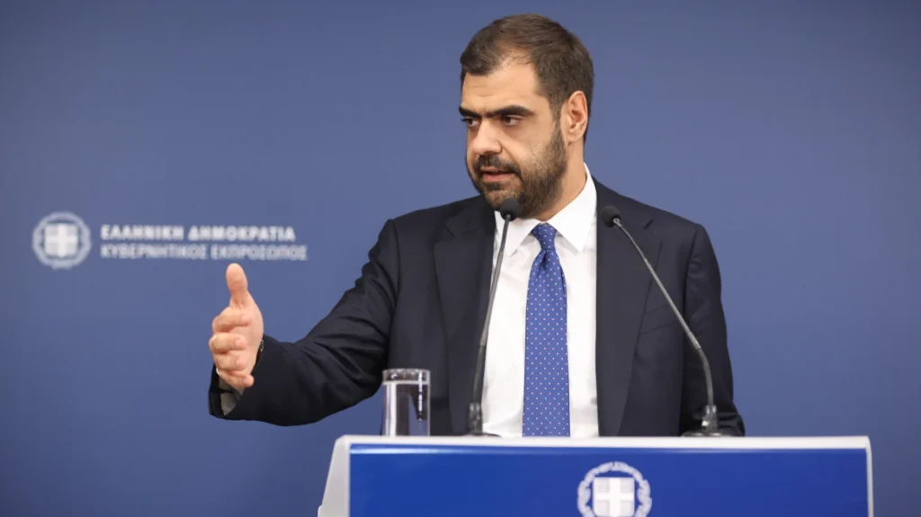 Έκτακτη δήλωση Παύλου Μαρινάκη