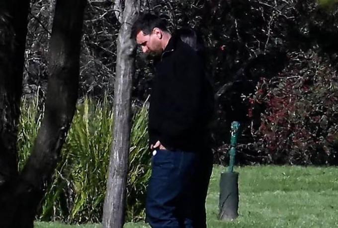 Κηδεία Χόρχε Μέσι: Σπαpάζει καρδιές ο Μέσι για τον πατέpα του - Οι πρώτες φωτογραφίες