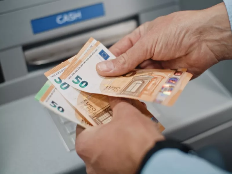 Μην πετάξετε ποτέ την απόδειξη του ATM στον κάδο – Ο λόγος θα σας εκπλήξει