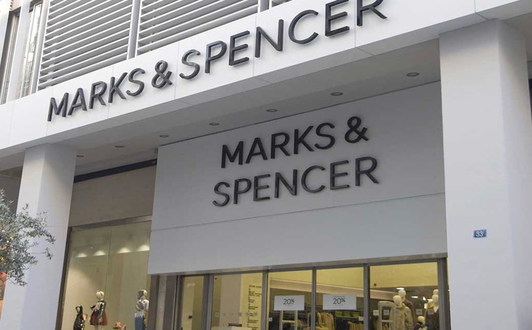Η τσάντα από τα Marks & Spencer που κανείς δεν θα πιστεύει ότι κοστίζει κάτω από 10 ευρώ