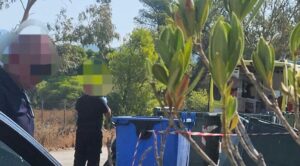 ΤΡΑΓΩΔΙΑ ΜΟΛΙΣ ΤΩΡΑ ΣΤΟ ΛΟΥΤΡΑΚΙ