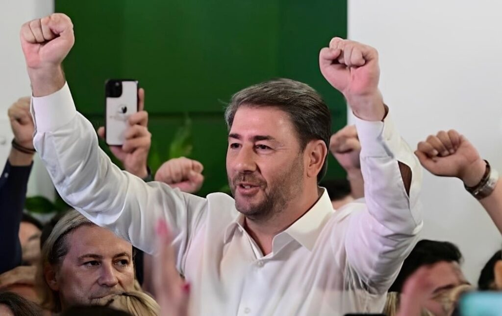 Περνάει στη στροφή Μητσοτάκη και Τσίπρα: Ο Ανδρουλάκης αιφνιδιάζει και κάνει τη διαφορά