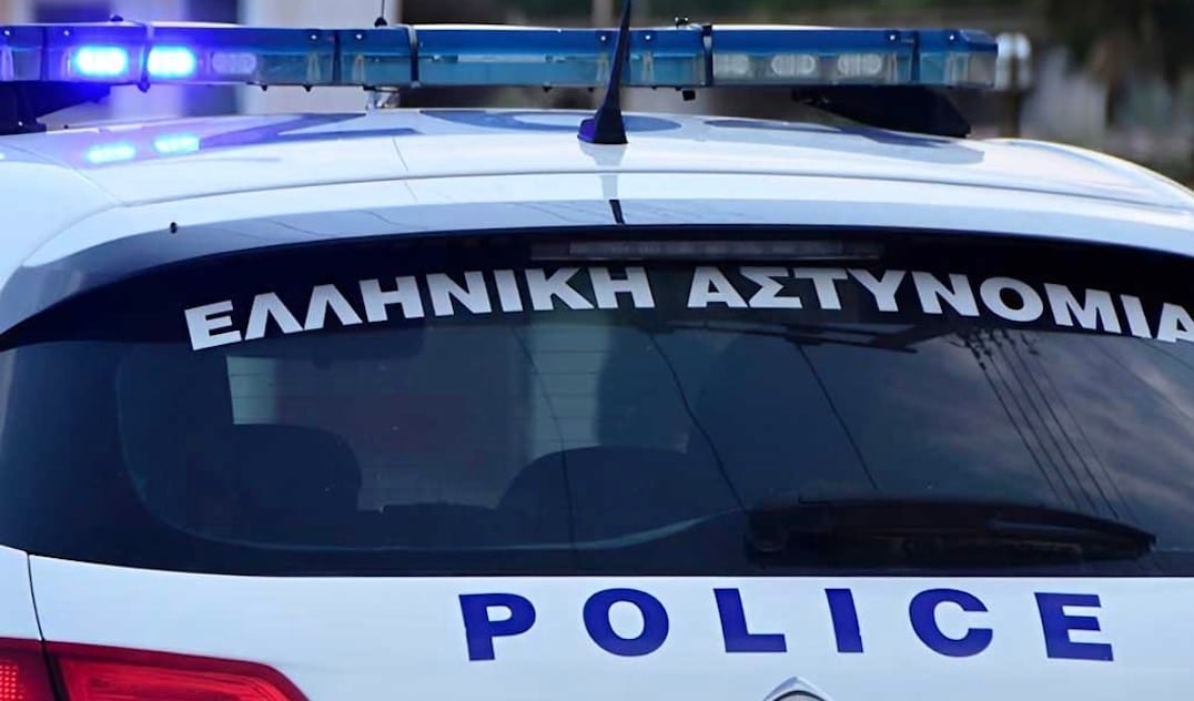Θρίλερ στον Άγιο Δημήτριο: Νεκρός αστυνομικός μέσα σε υπηρεσιακό αυτοκίνητο