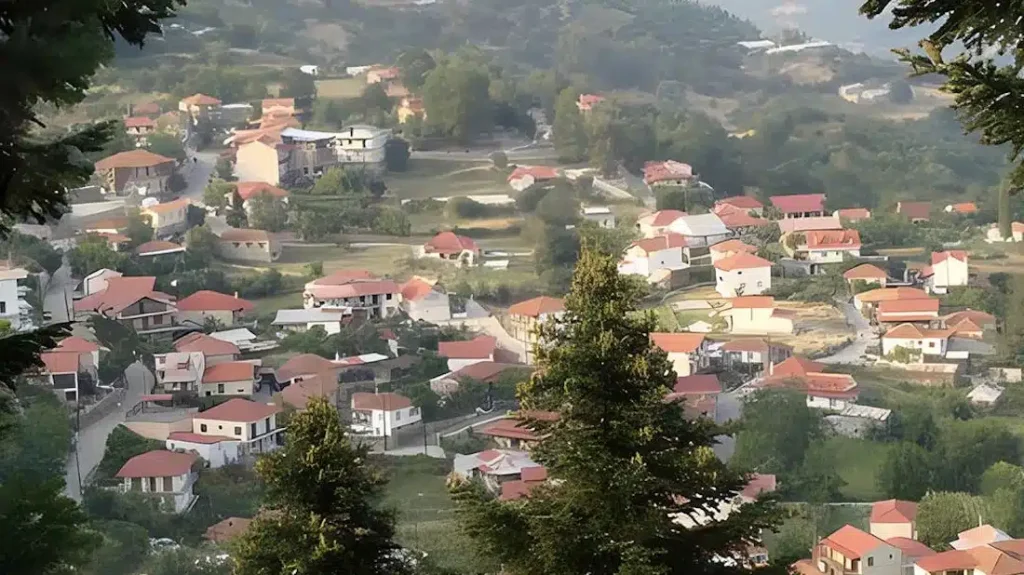 Το ελληνικό χωριό που αντιστέκεται στο δημογραφικό: Το 70% των ζευγαριών είναι πολύτεκνα ή τρίτεκνα