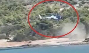 Απίστευτο σκηνικό σε αγαπημένο ελληνικό νησί – Ελικόπτερο προσγειώνεται σε παραλία – Συνελήφθη ο πιλότος