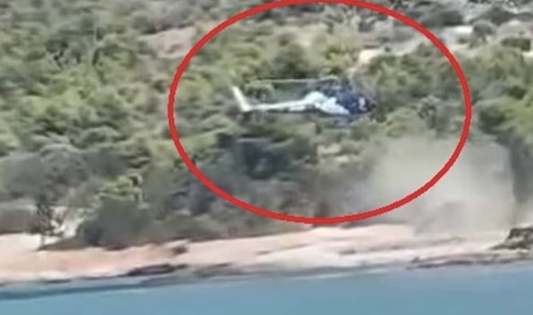 Απίστευτο σκηνικό σε αγαπημένο ελληνικό νησί – Ελικόπτερο προσγειώνεται σε παραλία – Συνελήφθη ο πιλότος