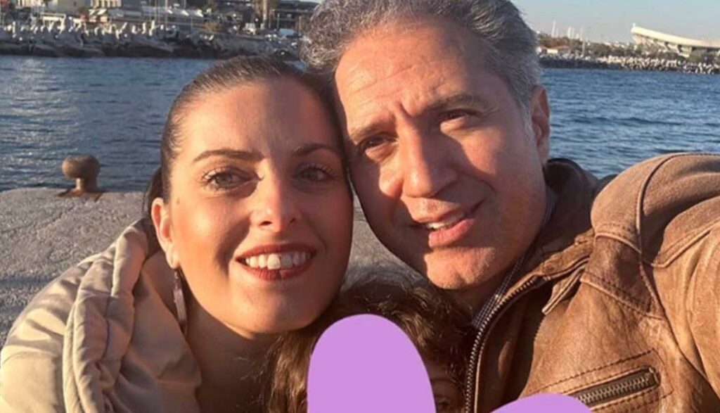 Δημήτρης Κόκοτας: «Είναι οι πιο δύσκολες ώρες της ζωής μου» λέει η σύζυγος του τραγουδιστή, Κατερίνα Πετράκη