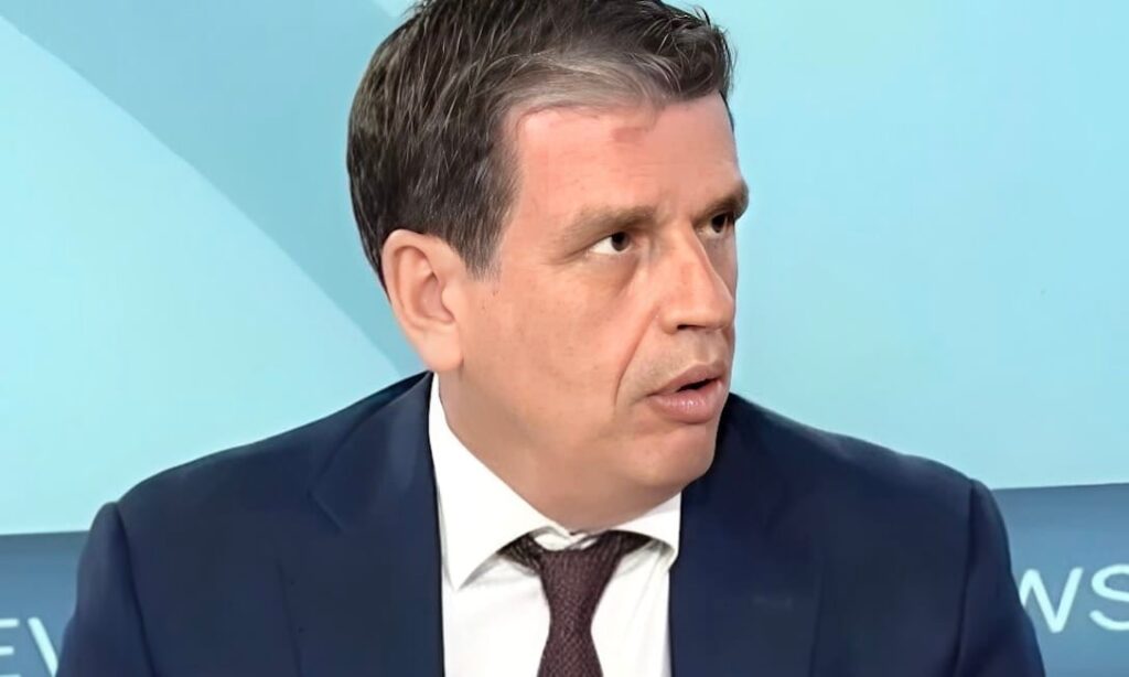Καιρίδης: «Kαλά που είναι οι Αλβανοί, οι οποίοι είναι οι υδραυλικοί, οι ξυλουργοί, οι μαραγκοί, οι τεχνίτες που χρειαζόμαστε για να λειτουργεί η οικονομία μας»