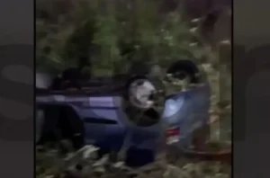 ΕΚΤΑΚΤΟ ΤΩΡΑ Θανατηφόρο τροχαίο με νεκρή γυναίκα – Έπεσε με το ΙΧ σε βαθύ ρέμα