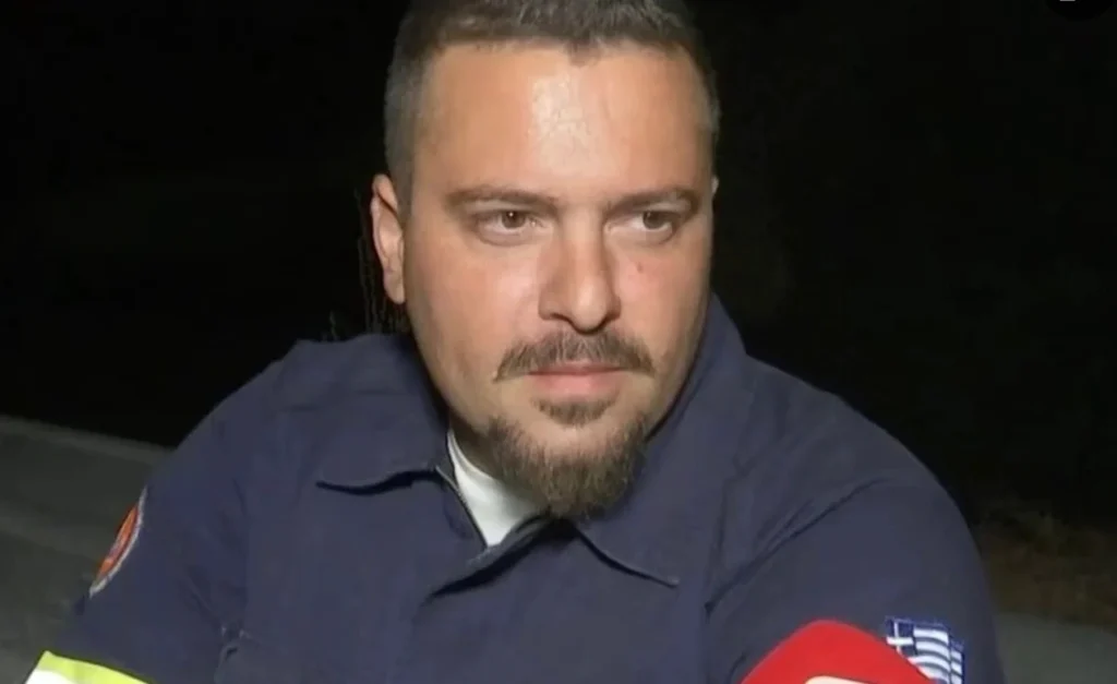 Εθελοντής δασοπυροσβέστης έσωσε δεκάδες σπίτια, αλλά έχασε το δικό του από τη φωτιά