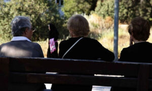 Πριν 1 ώρα μαθεύτηκε και επίσημα: Καταπληκτικά νέα για όλους τους Έλληνες που είναι πάνω από 60