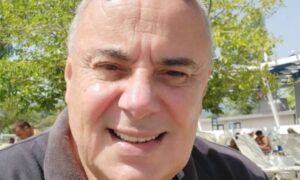 ΘΡΗΝΟΣ ΣΤΗΝ ΝΕΑ ΔΗΜΟΚΡΑΤΙΑ: “ΠΕΘΑΝΕ ΧΘΕΣ ΤΟ ΒΡΑΔΥ ΣΤΟ ΝΟΣΟΚΟΜΕΙΟ ΑΠΟ”
