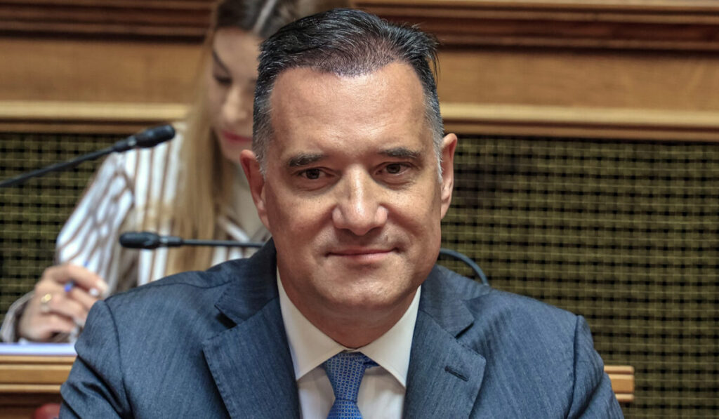 Άδωνις σε δημοσιογράφο: «Μήπως έχετε πάρει κάνα μπάφο πριν βγείτε στην εκπομπή;»