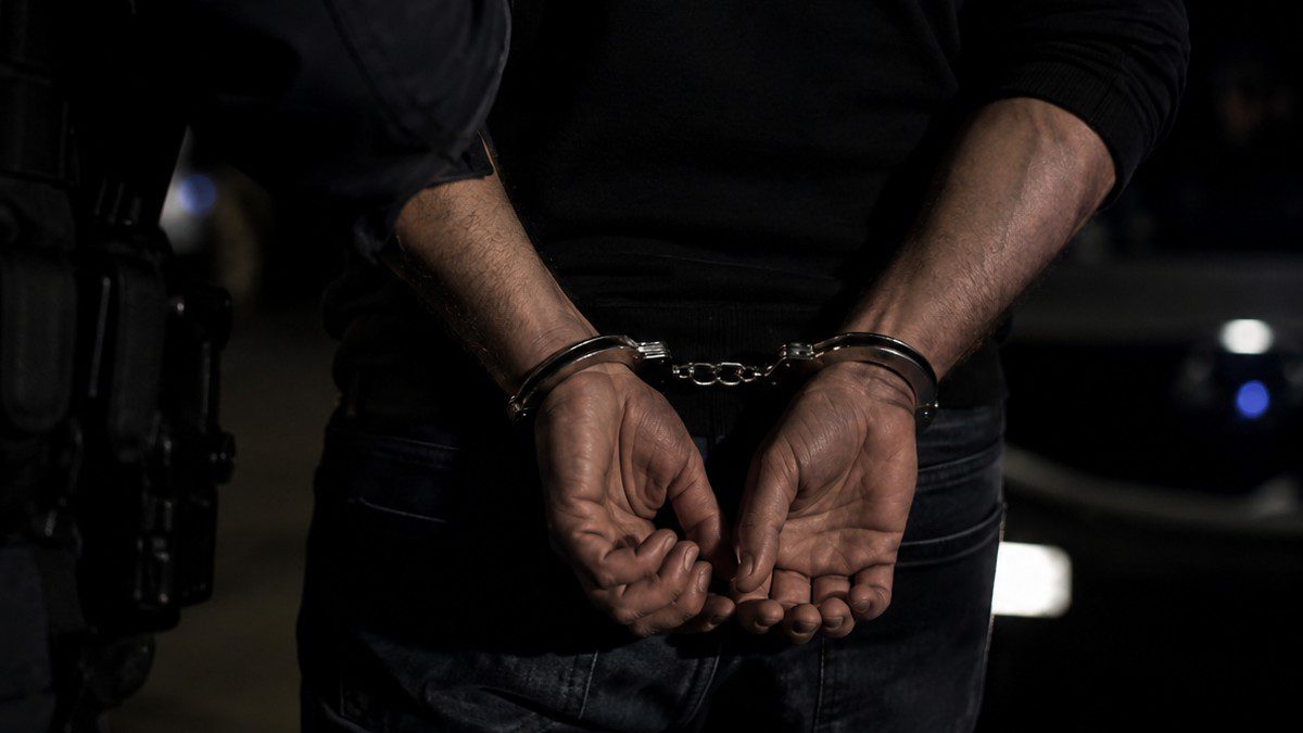 ΕΚΤΑΚΤΟ - Οδηγείται στη φυλακή ο γνωστός Έλληνας ηθοποιός, σoκ