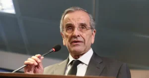 Έτσι πάει για νίκη: «Κλείδωσε» το βαρύ χαρτί του Σαμαρά – Τον βάζει απέναντι από τον Άδωνι