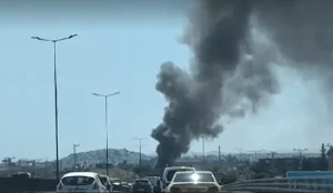 Μεγάλη φωτιά στου Ρέντη: Μήνυμα 112 στο κέντρο της Αθήνας