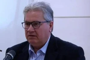 Θλίψη: Πέθαvε γνωστός Έλληνας δημοσιογράφος