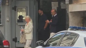 ΕΚΤΑΚΤΟ ΤΩΡΑ ΓΙΑ ΤΗΝ ΓΑΚΑ – ΚΑΤΕΡΡΕΥΣΕ ΠΡΙΝ ΑΠΟ ΛΙΓΟ – ΕΣΠΕΥΣΜΕΝΑ ΤΟ ΕΚΑΒ ΣΤΗΝ ΕΥΕΛΠΙΔΩΝ