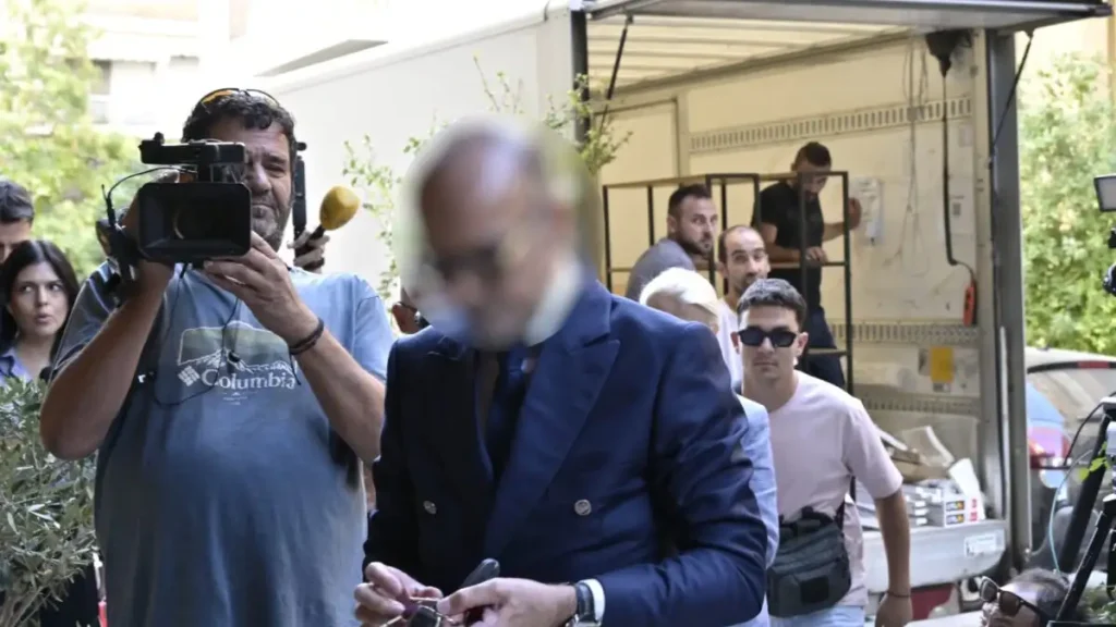 Θάνατος Γιώργου Μαζωνάκη: Ξεκίνησε απεργία πείνας ο 58χρονος γιατρός