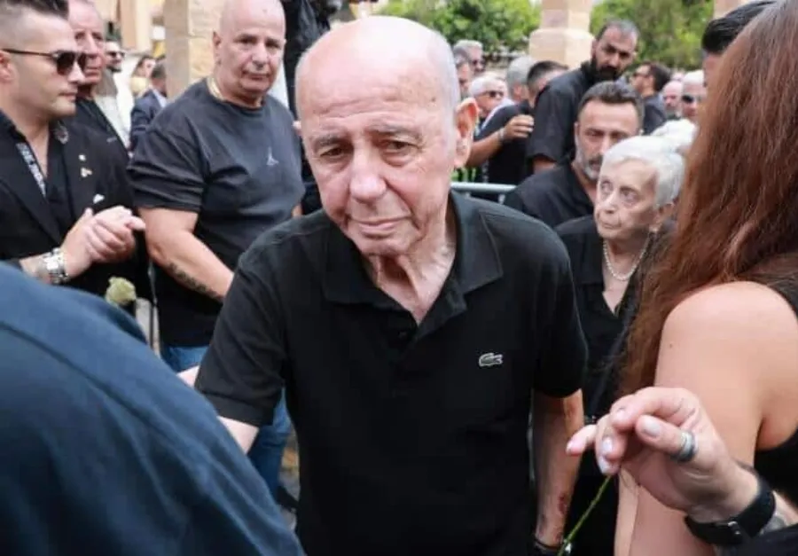 Μαζωνάκης: Η υπόσχεση του πατέρα του πάνω από τον τάφο-Τι είπε στον νεκρό γιο του σήμερα το πρωί