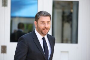 Πάει για πρώτο κόμμα ο Ανδρουλάκης – Οι δύο μεταγραφές που «έκλεισε» από το πάνω ράφι