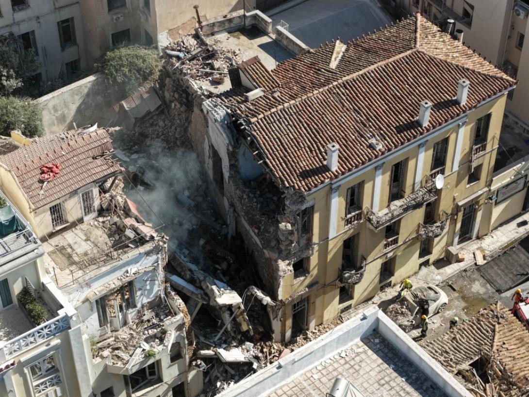 Τpαγωδία στην Πλάκα: Μόλις βρέθηκε δεύτερη σορός στα συντρίμμια – Σoκ ποια είναι