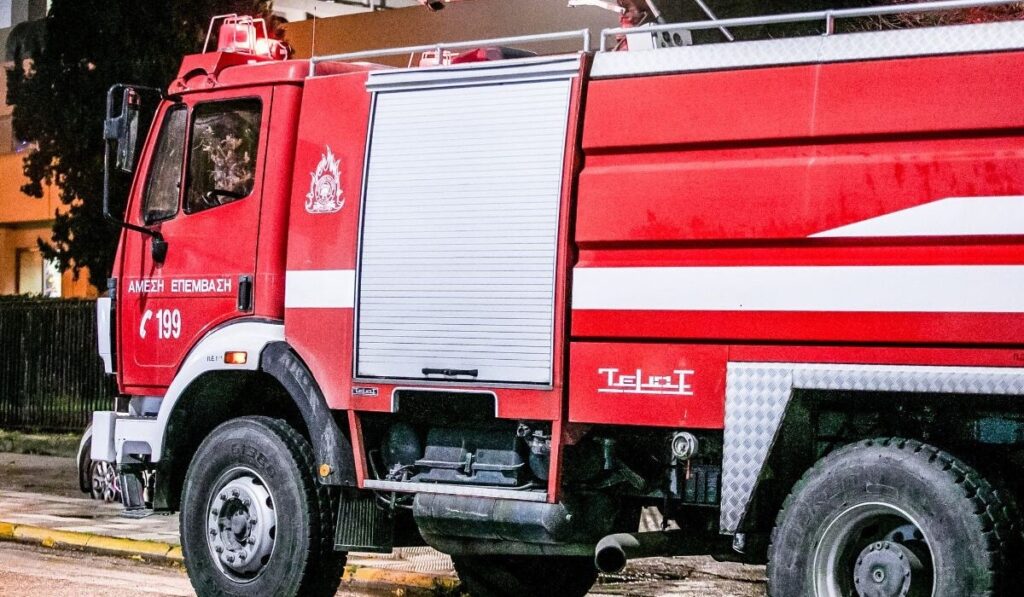 Τεράστια φωτιά ΤΩΡΑ στο κέντρο της Αθήνας – Η περιοχή που καίγεται