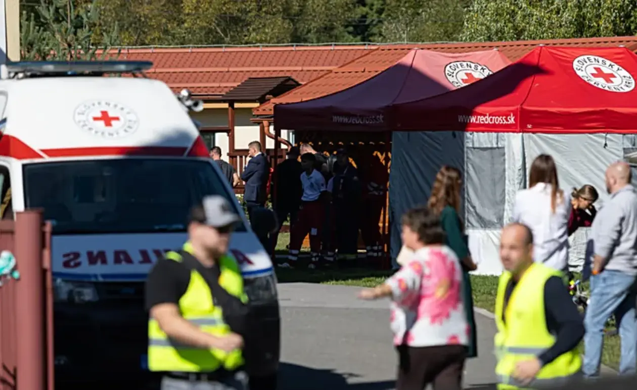 Τραγωδία σε σχολείο: Μαθητής επιτέθηκε με μαχαίρι – Μία νεκρή και παιδί σε κρίσιμη κατάσταση