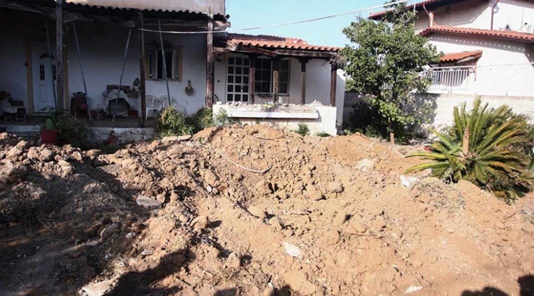 Μαθεύτηκε όλη η αλήθεια για την 90χρονη στον Μαραθώνα - Εκεί είχε βάλει το πτώμα της η ίδια της η κόρη για να της παίρνει την σύνταξη