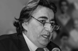 Πέθανε στα 73 του ο Γιώργος Μακρόπουλος, κορυφαία μορφή του ελληνικού και παγκόσμιου σκακιού