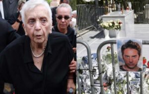 Η μητέρα του Μαζωνάκη σπάει τη σιωπή της και ξεσπά – «Ζητώ δικαιοσύνη για τη μνήμη του παιδιού μου»