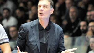 Άλλος βλέπει την έξοδο από Ολυμπιακό πριν τον Ντόρσεϊ – Ποιος δεν υπολογίζεται από Μπαρτζώκα