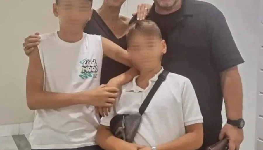 Σκοτώθηκε σε τροχαίο πασίγνωστος ηθοποιός! Χαροπαλεύει ο 13χρονος γιος του!